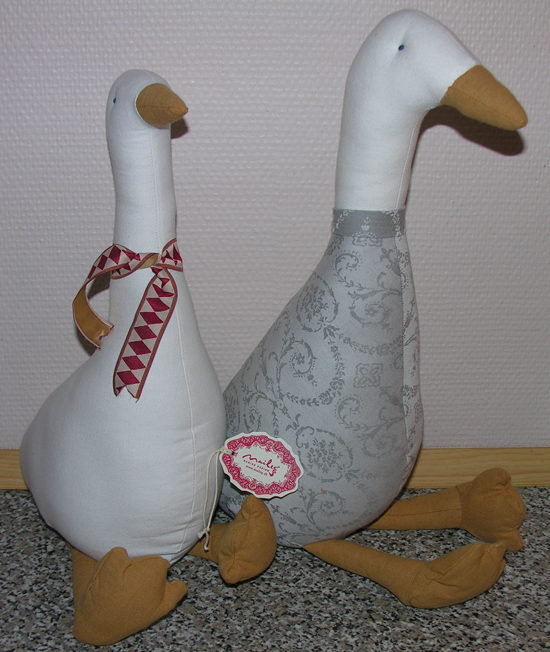 Geese (Deco and ordinary goose)