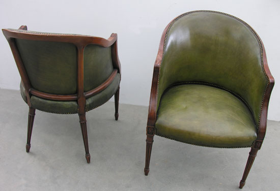 Chesterfield easy chair green - smooth