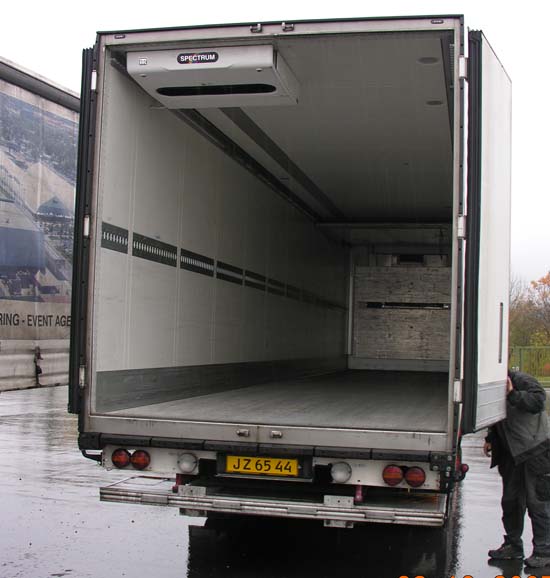 185-85821 Semi-trailer for refrigeration and freezing of up to 30 EuroPallets - Own refrigeration plant