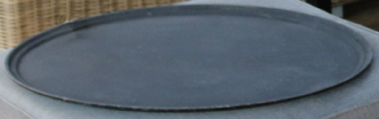 Tjenerbakke sort ellipse (skridsikker) 55x69 cm